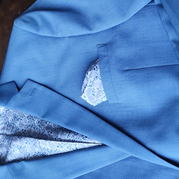 Men's Blue Suit - Picture 2 of 9